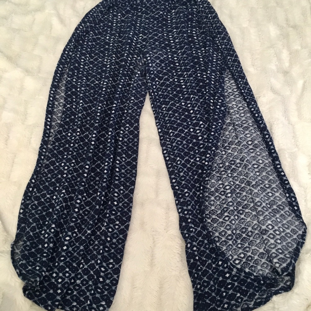 Mudd Flowy Blue 7/8 Pant